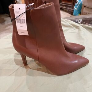 Elegant Brown Ankle Boots